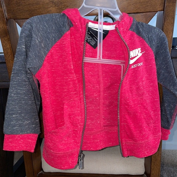 Toddler Nike Track Suit Pink and Gray 12Months - Picture 6 of 8